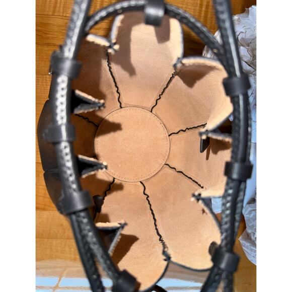 Jason Wu Black Tulip Leather Bucket Bag NWT - Picture 4 of 9